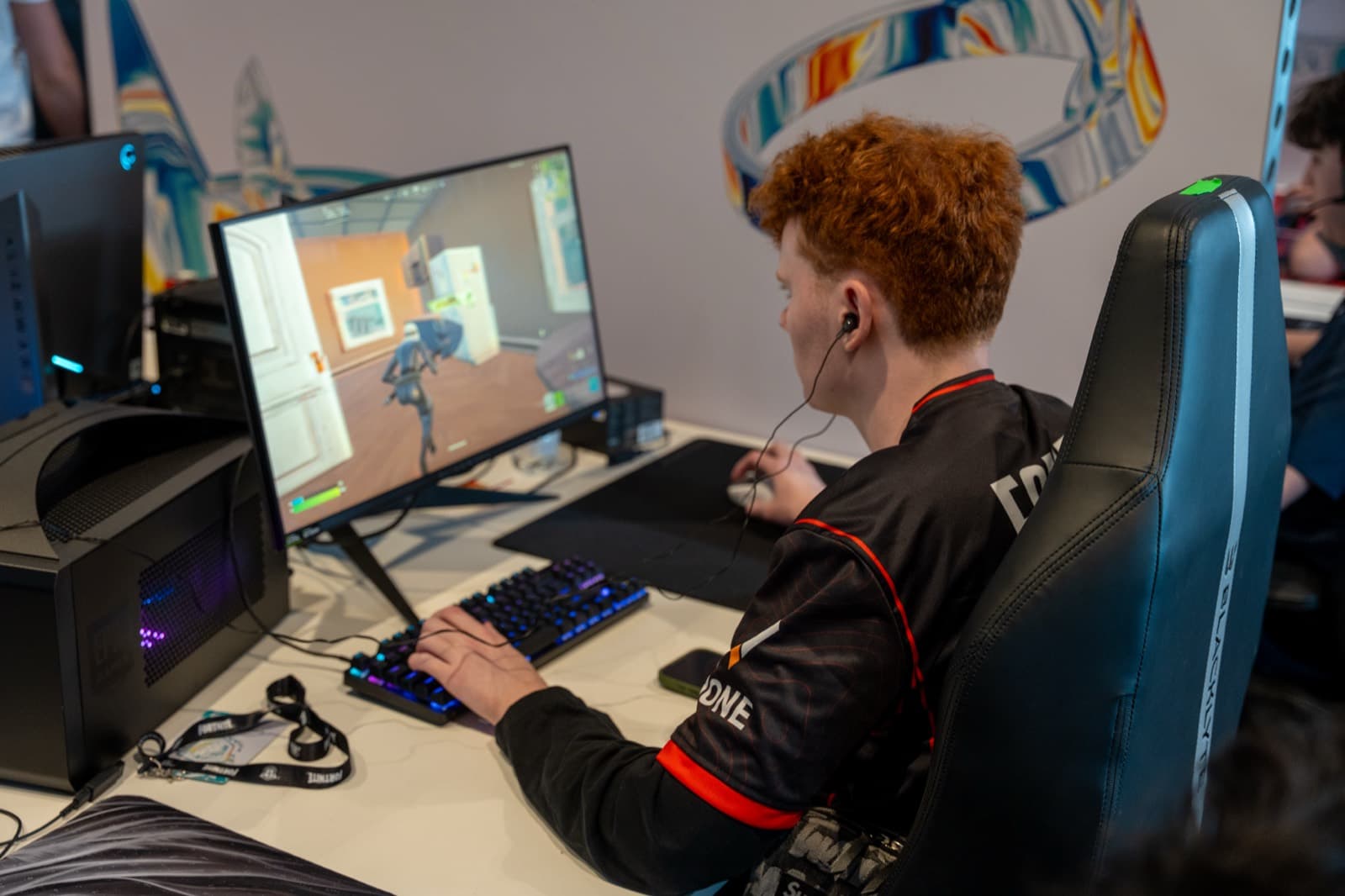 Elite Apex competitors playing on stage
